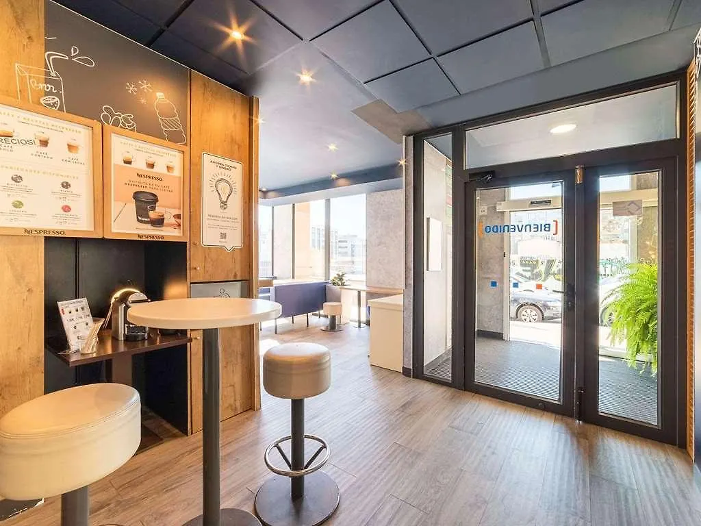 Ibis Budget Madrid Calle Alcala 0*,